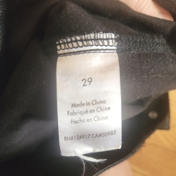 EUC WeWoreWhat Danielle Bernstein Crop Ankle Flare Pants Black Embossed Croc 29 - Picture 9 of 11